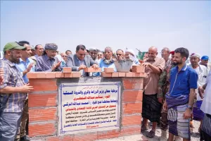 اخبار المناطق – السقطري والتركي يطلقان مشروع لحماية أراضي المزارعين في وادي تمنان ويؤكدان