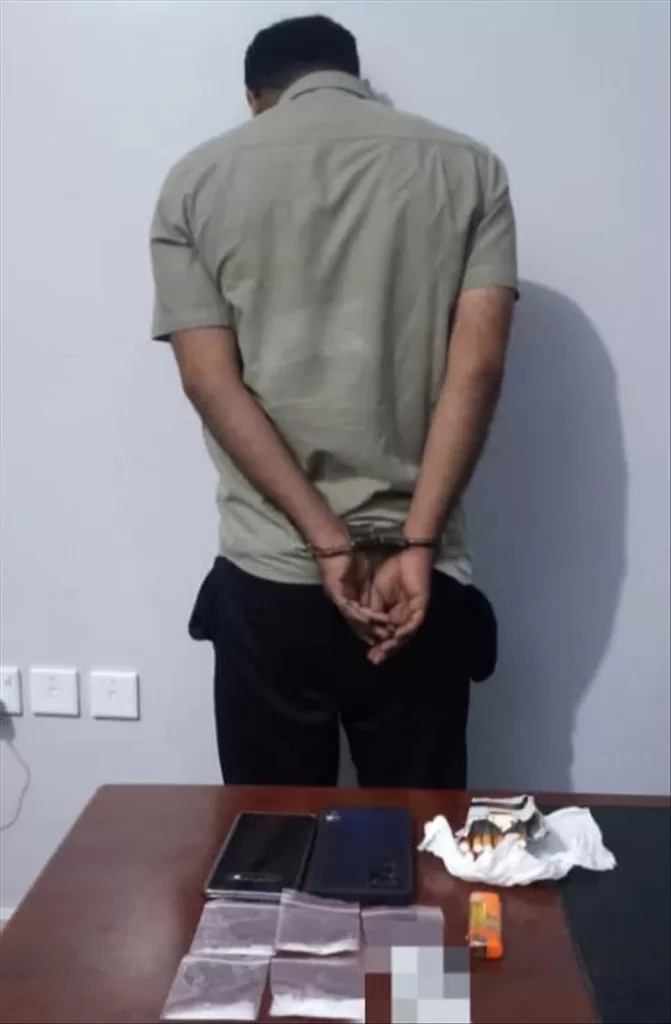 ضمن الإنجازات الأمنية المتتالية.. شرطة شبوة تضبط شخصين من مروجي مادة الحشيش والشبو المخدرين