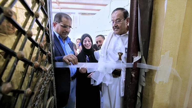وكيل محافظة مأرب ومدير مكتب الصحة يفتتحان مركزا للاستجابة للمهاجرين الافارقة