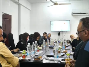 اخبار عدن – اجتماع مجموعة الرعاية الطبية الإنجابية في عدن برئاسة وكيل وزارة الرعاية الطبية لشؤون السكان