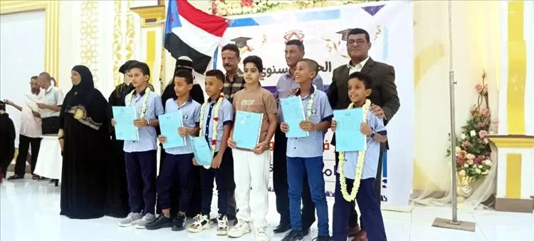 الحفل السنوي لتكريم أوائل طلاب مدارس الراشد الأهلية فرع المنصورة