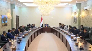 اخبار عدن – رئيس مجلس القيادة يتولى جزءاً من اجتماع مجلس الوزراء