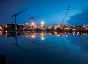 بارك يرفع مجمع مالي الذهبي من توقعات الإخراج لعام 2025