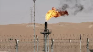 ترامب: بإمكان الصين الاستمرار في شراء النفط من إيران