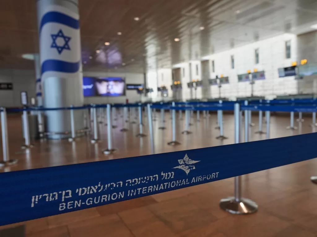دول عديدة تسارع بإجلاء رعاياها من إيران وإسرائيل