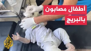 شاهد أطفال مصابون إثر استهداف الاحتلال لمخيم البريج