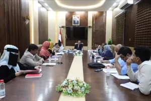 عدن نيوز – وزير الرعاية الطبية يترأس اجتماعاً لبحث مسودة استراتيجية التحول الاجتماعي والسلوكي لـ