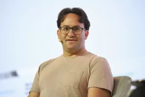 مؤسس شركة أنثروبيك حول قطع الوصول إلى ويندسيرف: “سيكون غريباً أن نبيع كلود إلى OpenAI”
