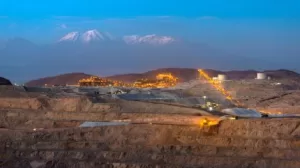 MMG وهودباي تحذران من احتجاجات عمال المناجم في بيرو
