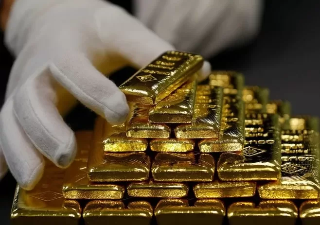 أسعار الذهب تفقد 30 جنيها مدفوعة بانخفاض سعر صرف الدولار محليا