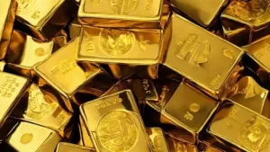 أسعار الذهب تسجل انخفاضًا نهاية الأسبوع الماضي لتصل إلى 3350 دولارًا للأونصة.. الأسباب والتفاصيل – خليجيون