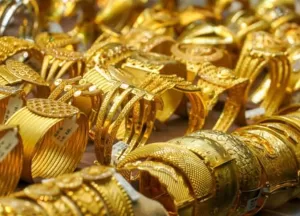 أسعار الذهب تشهد تراجعًا كبيرًا اليوم.. وعيار 18 ينخفض تحت 4000 جنيه رسميًا – جريدة الوطن اليوم