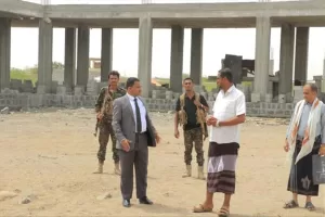 إعلانات من وردت الآن – وكيل أول محافظة الحديدة يتفقد مشروع بناء مركز إصلاح السجناء في مديرية الخوخة