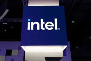 الحكومة الأمريكية تخطط للاستحواذ على حصة 10% في شركة إنتل