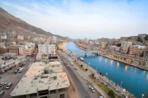 اخبار المناطق – استئناف توصيل الكهرباء إلى المكلا وبدء المحتجين في فتح بعض الشوارع