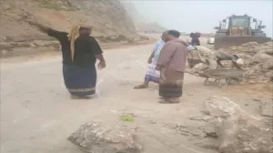 اخبار المناطق – المهرة تُعجّل من جهود تأهيل طريق الغيضة – حوف – صرفيت استعدادًا لموسم الأمطار