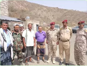 اخبار المناطق – قائد محور العمليات في أبين ومدير عام لودر والقادة العسكريون يتفقدون جبهة ثرة