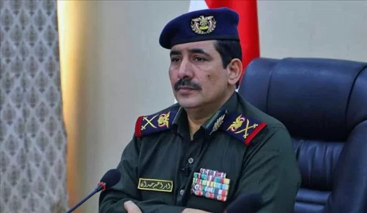 وزير الداخلية يطلع على الأوضاع الأمنية في محافظة أبين