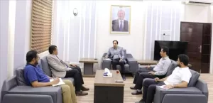 اخبار عدن – الوزير البكري يناقش مع عميد كلية الأسنان بجامعة عدن برامج تطوير الفئة الناشئة للالتحاق بسوق العمل