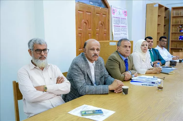 جامعة عدن تبحث تنسيق الجهود وتحديث البنية التحتية للكليات الطبية