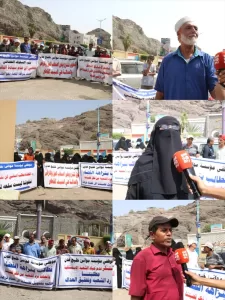 اخبار عدن – عمال ميناء عدن ينظمون احتجاجاً للمدعاة بالأراضي التعويضية