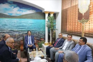 اخبار عدن – وزير الفئة الناشئة والرياضة يقوم بزيارة لكلية طب الأسنان في جامعة عدن