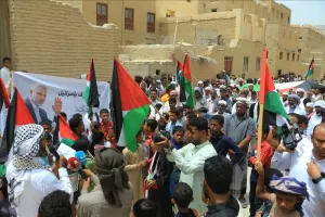اخبار وردت الآن – حضرموت: مظاهرة تضامنية في دمّون بتريم تندد بالعدوان على غزة وتدعا بالتصدي له