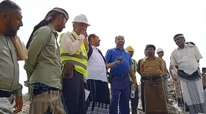 اخبار وردت الآن – مدير مديرية الضالع يزور مشروع الزقاق في منطقة الضبيات ويستعرض تقدم العمل فيه