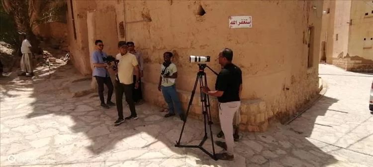 مكتب الثقافة بدوعن يرتب وينسق لعدد من صانعي المحتوى والقنوات الفضائية