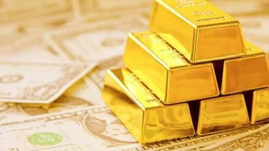 بنكي | الذهب يسجّل أعلى مستوياته في أكثر من شهر بدعم من تراجع الدولار وعوائد السندات