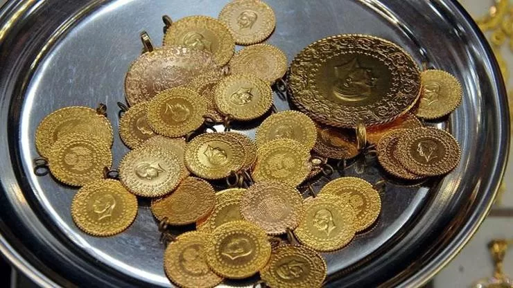 أسعار الذهب تنخفض بعد بلوغها مستوى تاريخي