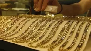 ما هي تغيرات سعر الذهب في مصر خلال المساء بتاريخ 1-8-2025؟