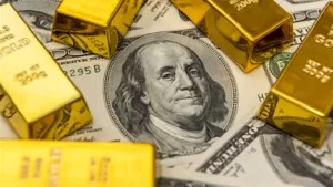 تراجع الدولار مقابل الجنيه.. استقرار أسعار الذهب.. وتحقيق رقم قياسي جديد في صادرات مصر