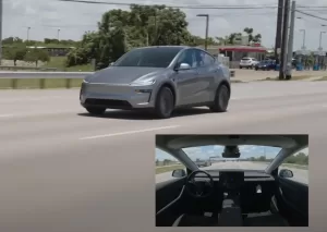 تيسلا ترسل سيارة موديل Y بدون سائق من المصنع إلى العميل للترويج لتقنية الروبوتاكسي الخاصة بها