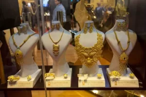 زيادة طفيفة في أسعار الذهب بمصر اليوم الجمعة.. وعيار 21 يصل إلى 4635 جنيهًا – خليجيون