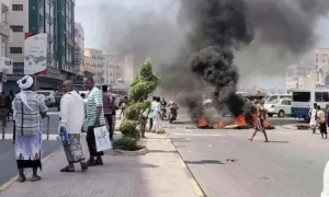 غضب شعبي في المكلا نتيجة تدهور الخدمات.. وحلف قبائل حضرموت يلوح بخيارات متعددة – شاشوف