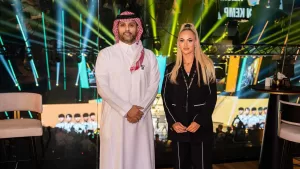 ما سر انطلاق أسطورة الهلال ياسر القحطاني مع أجمل لاعبة في العالم؟ (صور) | إرم نيوز