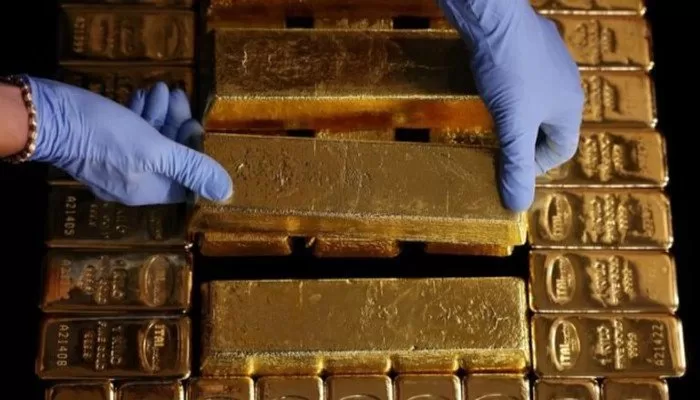سعر الذهب اليوم.. المعدن النفيس يتراجع مع صعود الدولار وتوقعات خفض الفائدة