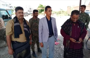 اخبار المناطق – السلطة المحلية في خنفر تحل أزمة الوقود في المديرية وتفرض الالتزام على المحطات