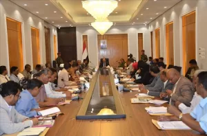 اخبار المناطق – المكتب التنفيذي في حضرموت يناقش نتائج جولات لجنة مراقبة الأسعار والوضع الراهن