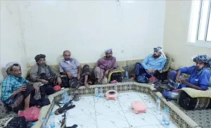 اخبار المناطق – قادة الانتقالي واللواء الأول دعم وإسناد يناقشون خطر وجود الأفارقة في الشرق