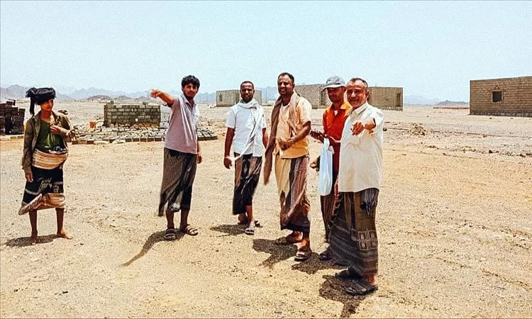 مدير عام بروم ميفع يتفقد الاعمال الجارية في المدينة السكنية بميفع .