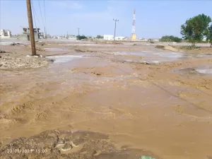 اخبار عدن – السلطة التنفيذية المحلية في العاصمة عدن تواصل مساعيها لتخفيف آثار المنخفض الجوي وتوجه نداءً.