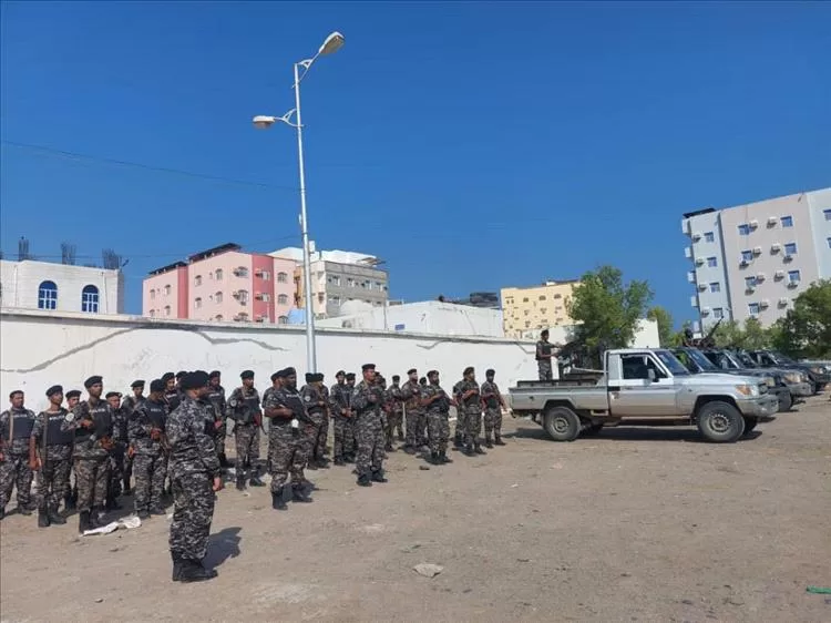 بتوجيهات المحرّمي.. إنهاء تمرد حراسة مبنى الجوازات بخور مكسر واستعادته لسلطة الدولة