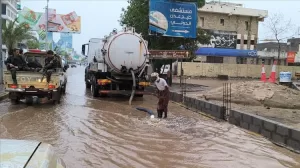 اخبار عدن – تعليق مؤقت لضخ المياه في حقول بئر ناصر وبئر أحمد نظراً للأمطار الغزيرة في عدن
