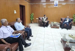اخبار عدن – رئيس جامعة عدن يناقش مع المؤسسة الطبية الميدانية تعزيز سُبل التعاون المشترك.