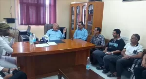 اخبار عدن – مدير الرعاية الطبية في عدن يؤكد على أهمية تكثيف الجهود والعمل بروح الفريق لتحسين البيئة الصحية.