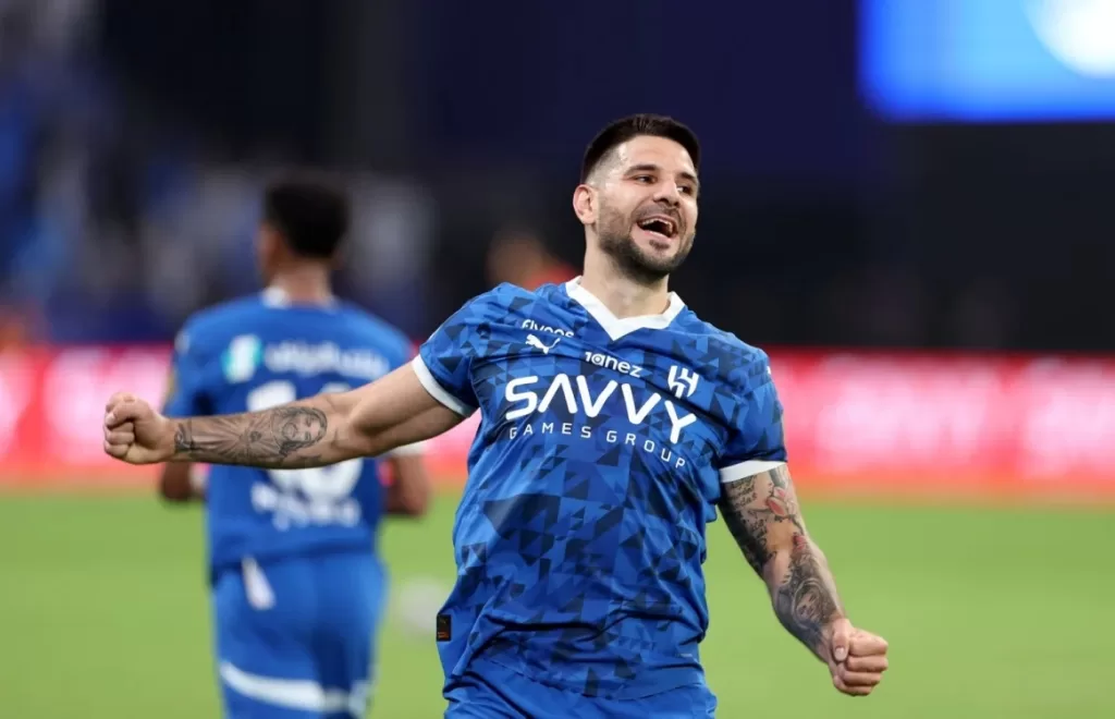 الهلال يدرس خياراته الهجومية وسط ضغط لوائح اللاعبين الأجانب - دنيا برس