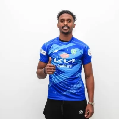 خليفة الدوسري يرحل من الهلال السعودي وينضم إلى نيوم بعقد طويل الأمد - الوطن