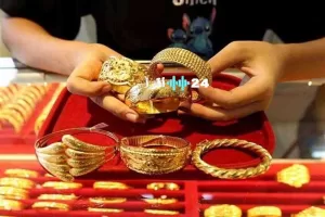 «قفزة تاريخية!» : سعر الذهب عيار 21 يرتفع في الأسواق اليوم السبت.